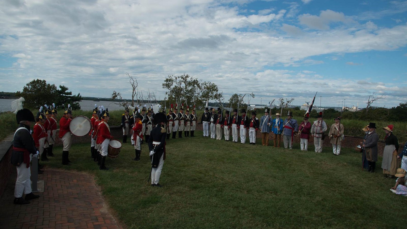 A group of living historians gathered on bastion 3.