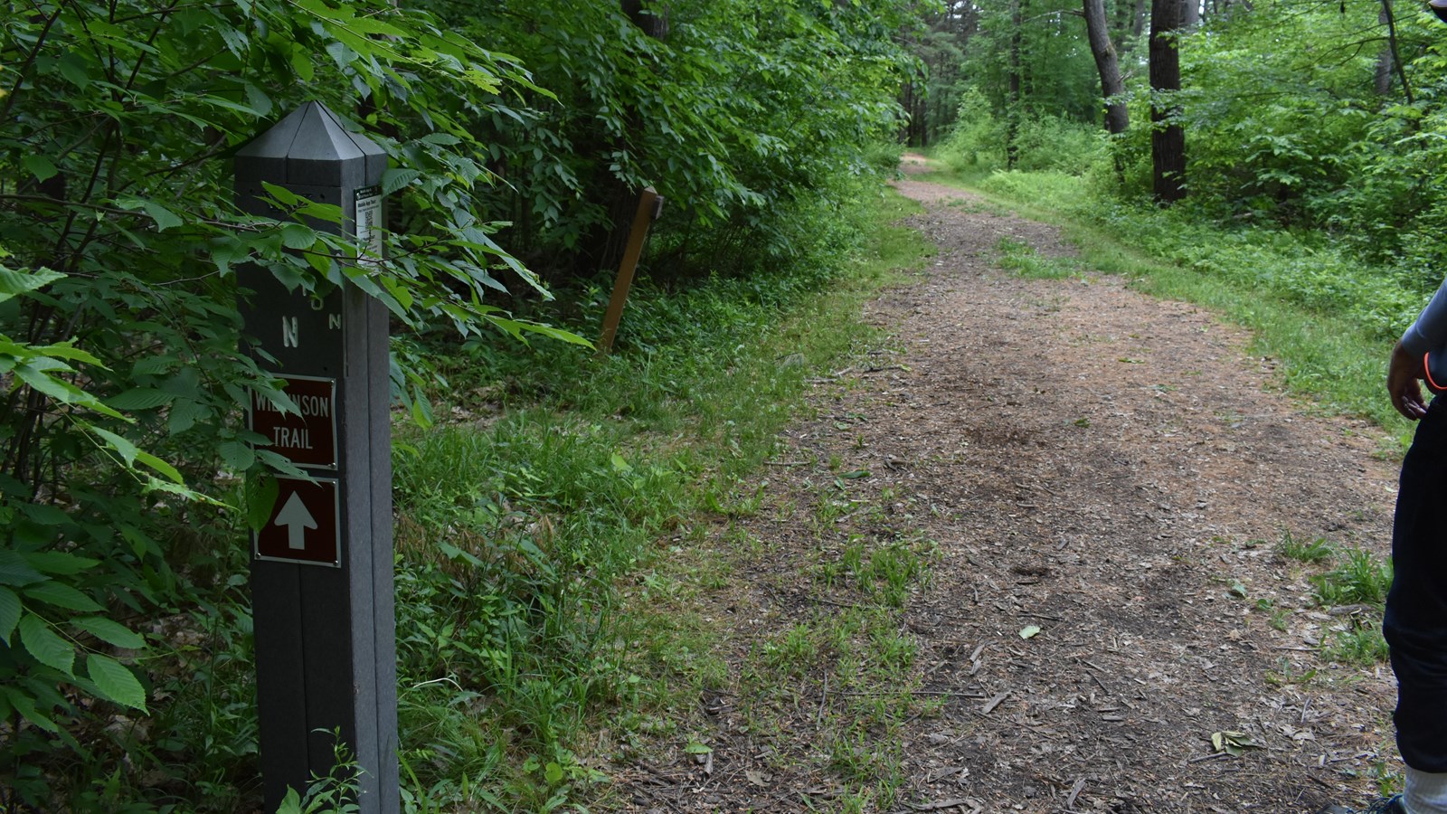 A gray post marker,
