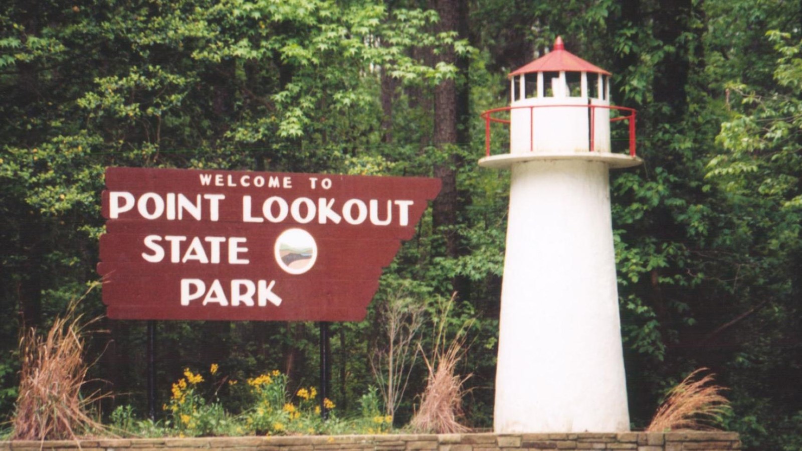 Entrance sign for Point Lookout State Park.