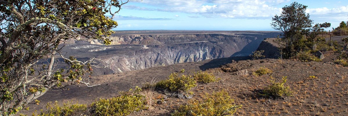 Hike Crater Rim Trail (U.S. National Park Service)