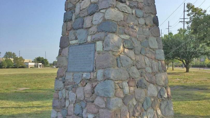 1904 Soldiers Monument