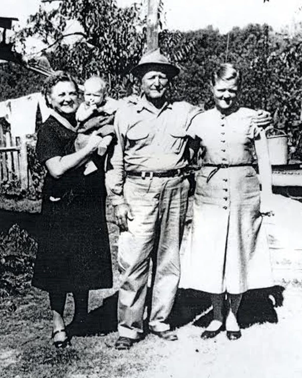 Sod, Ida Mae, and possibly a granddaughter and great-grandchild