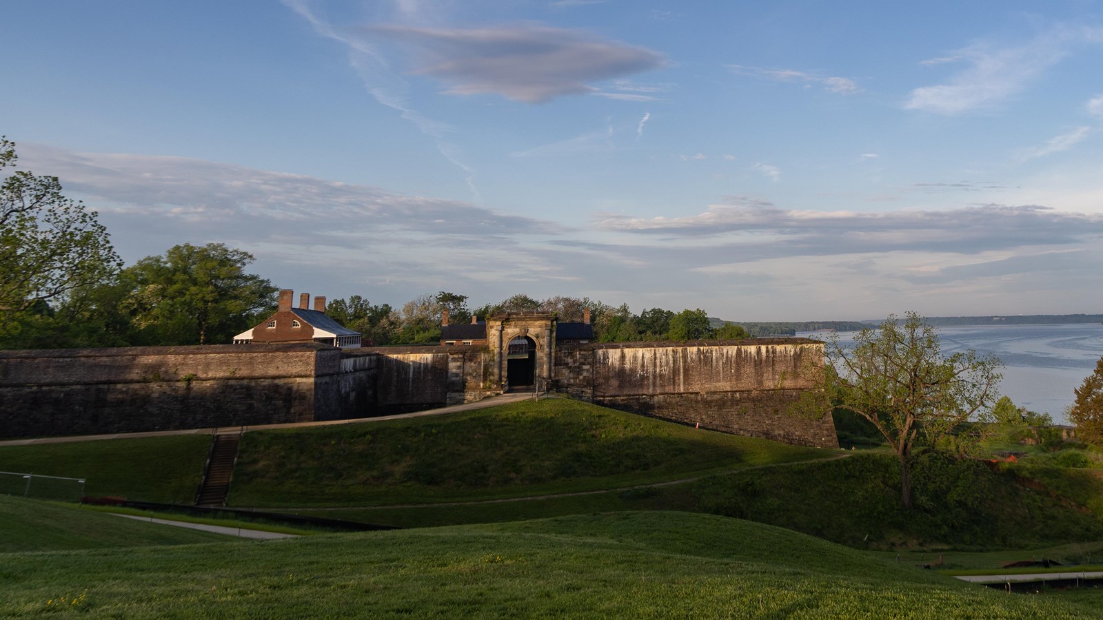 A stone-walled fort overlooking the Potomac River