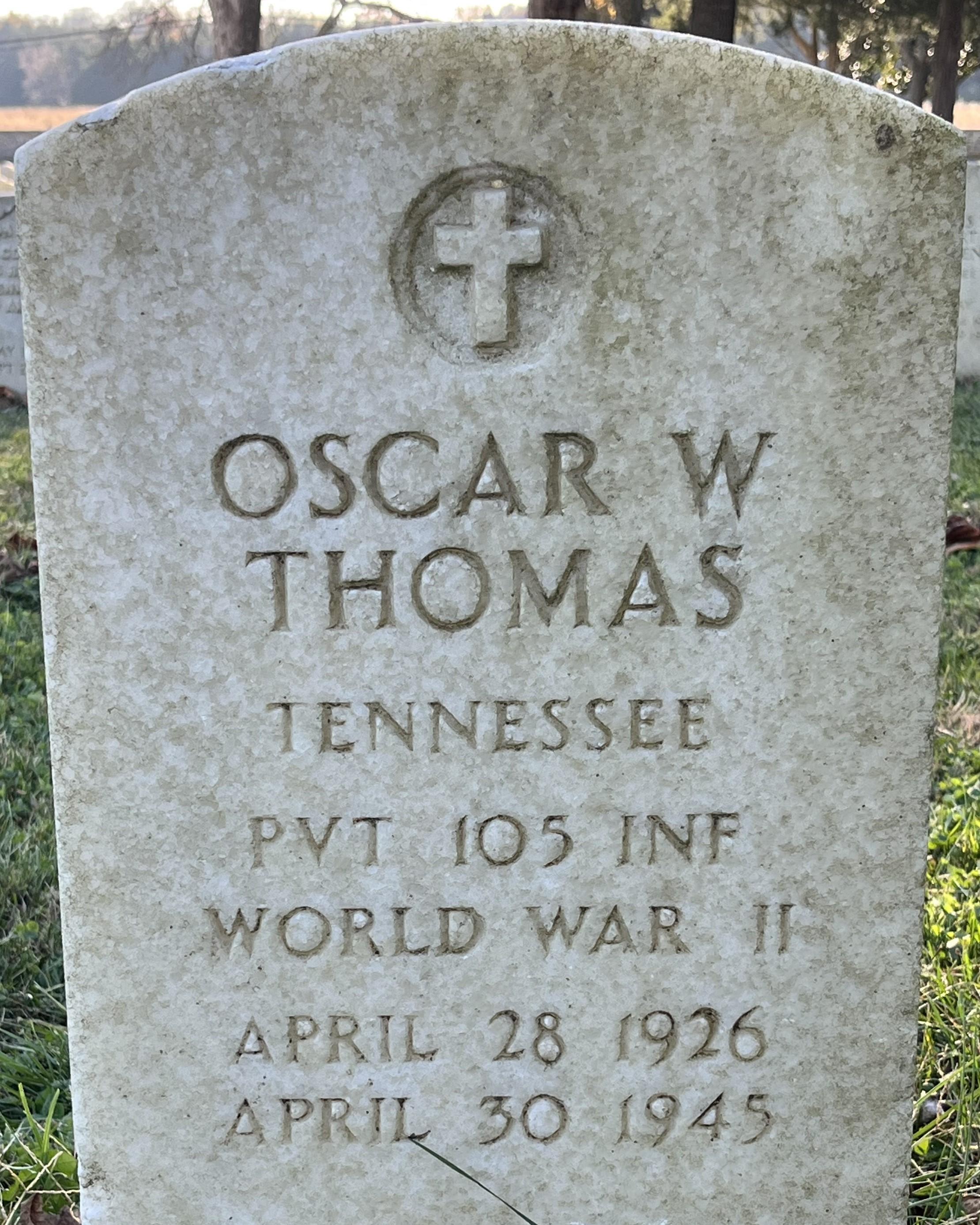 Headstone of private Oscar Thomas in the Stones River National Cemetery.