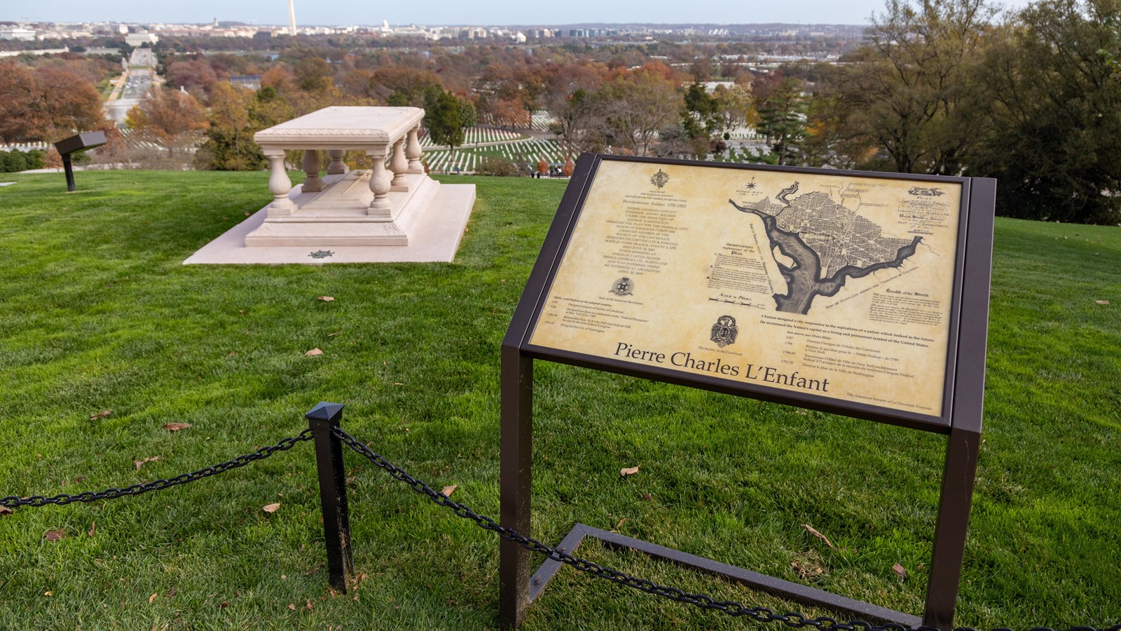 An angled information panel with map of Washington, DC.