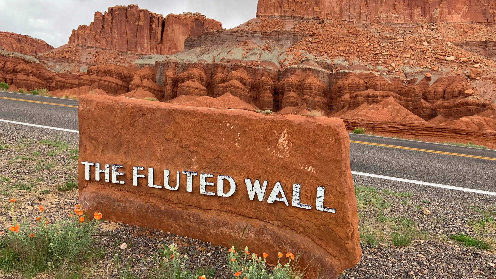 A rock sign says 