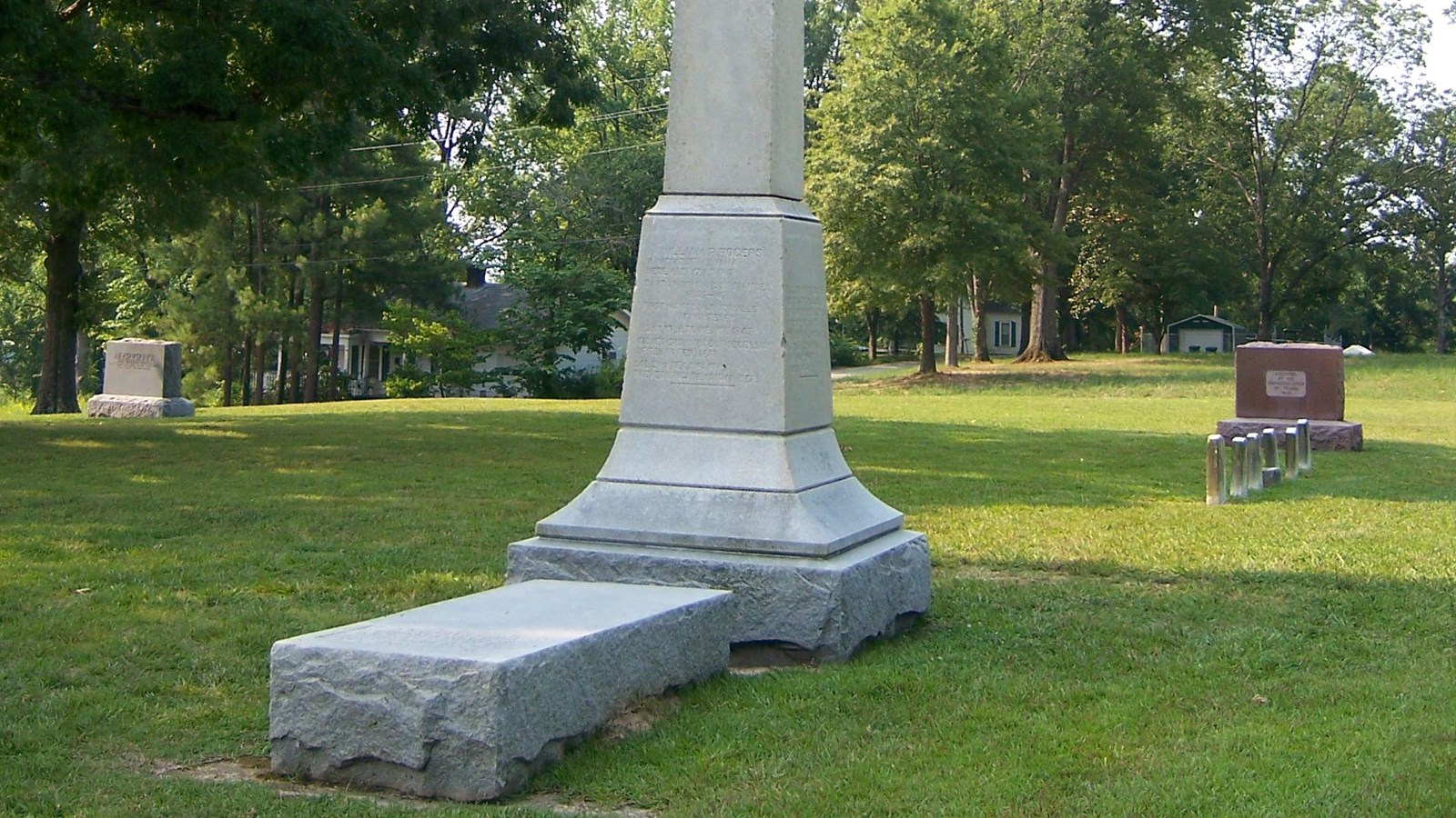 Colonel Rogers grave at Battery Robinett