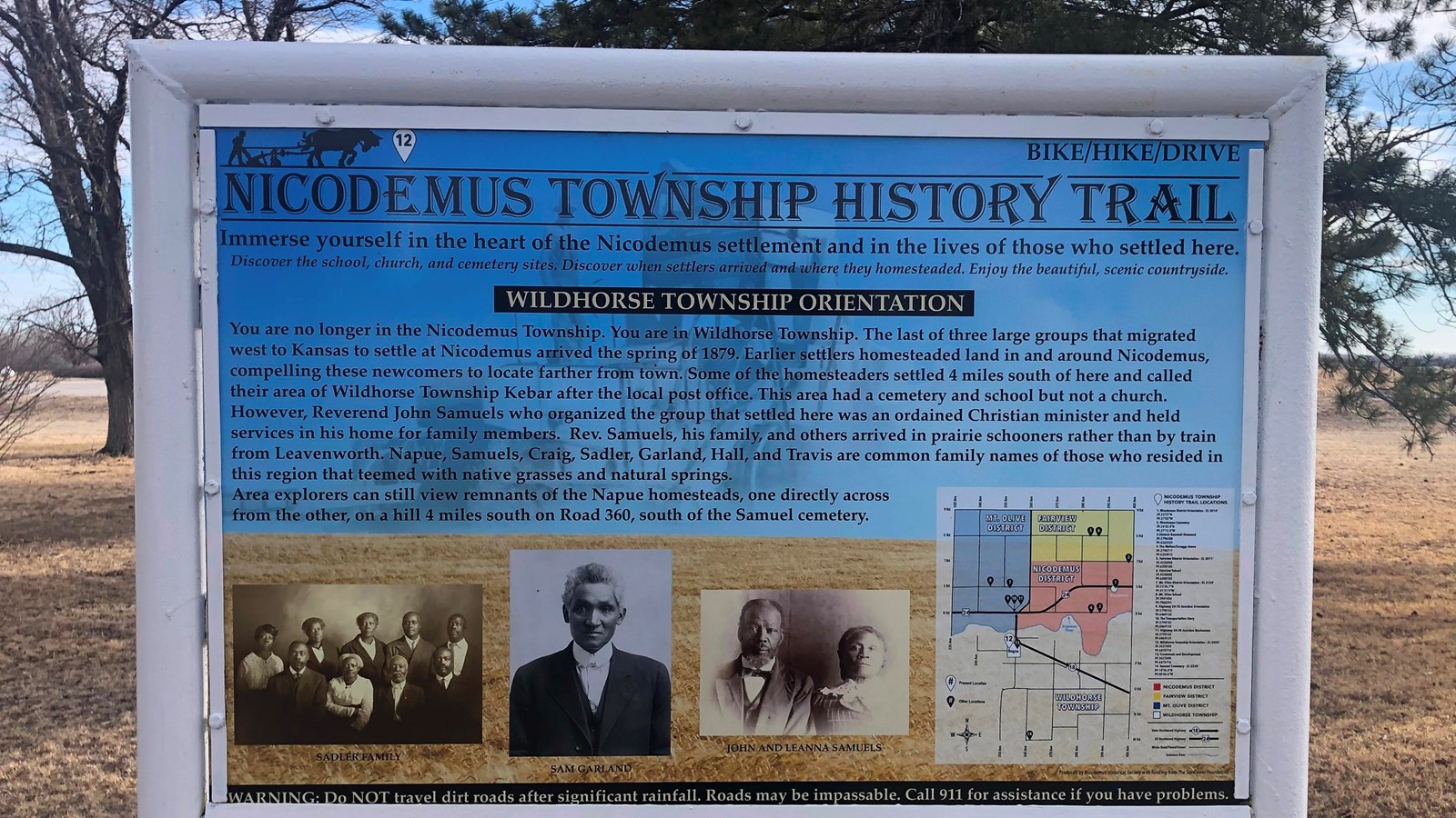 Sign with same text