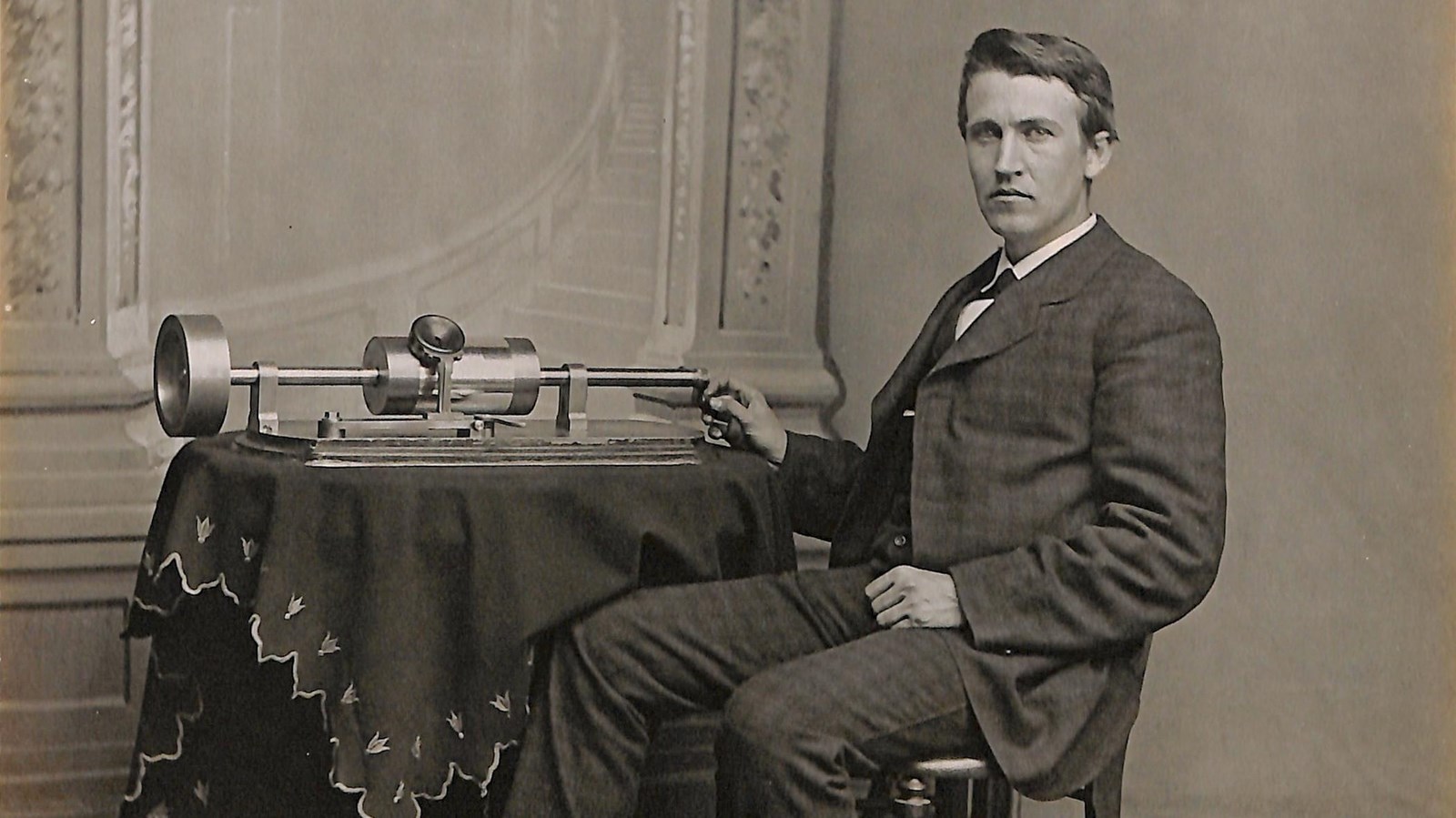 Thomas Edison Biography: 1847-1882: Birth to Pearl Street