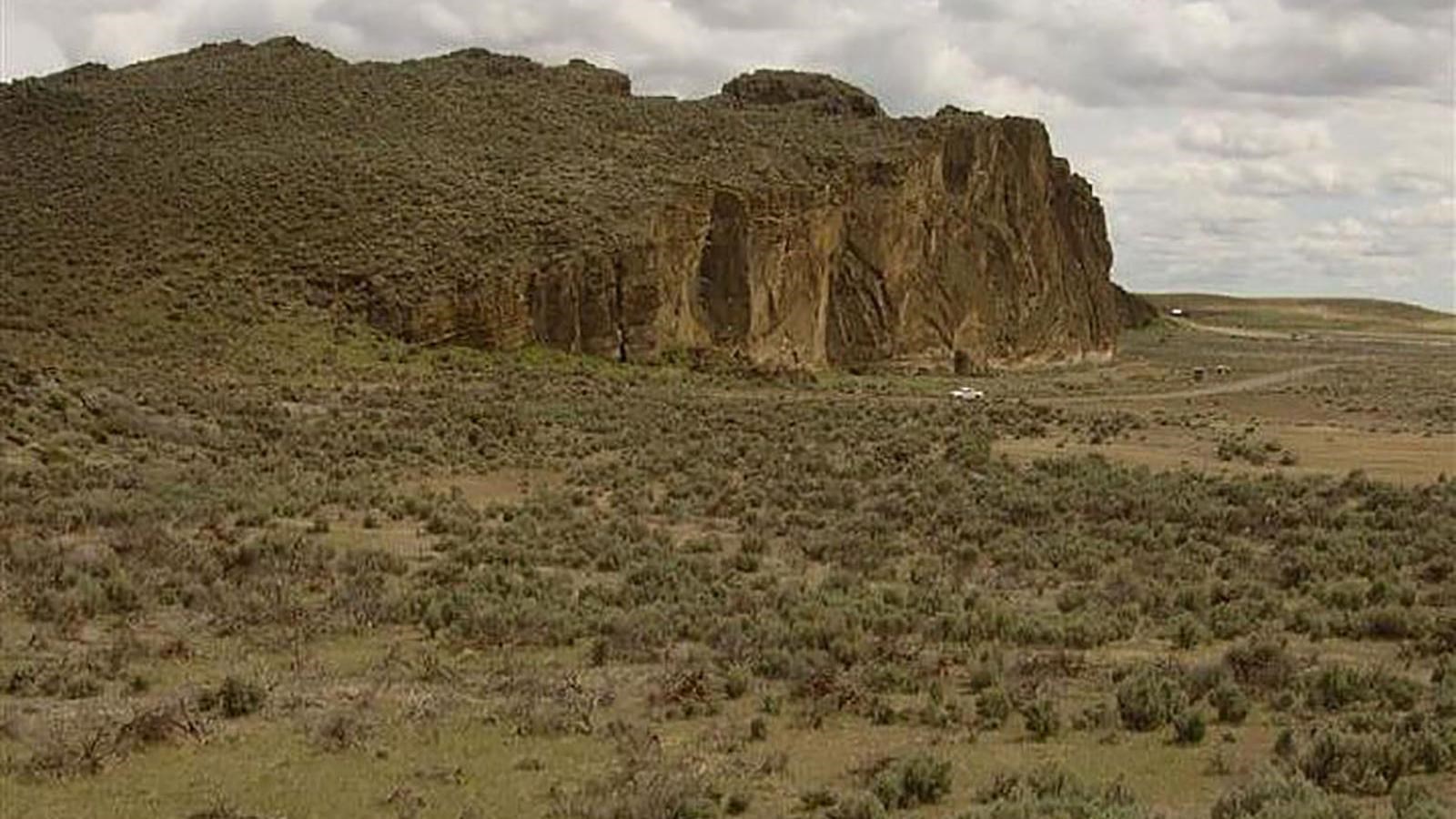 Petroglyph Point Trail