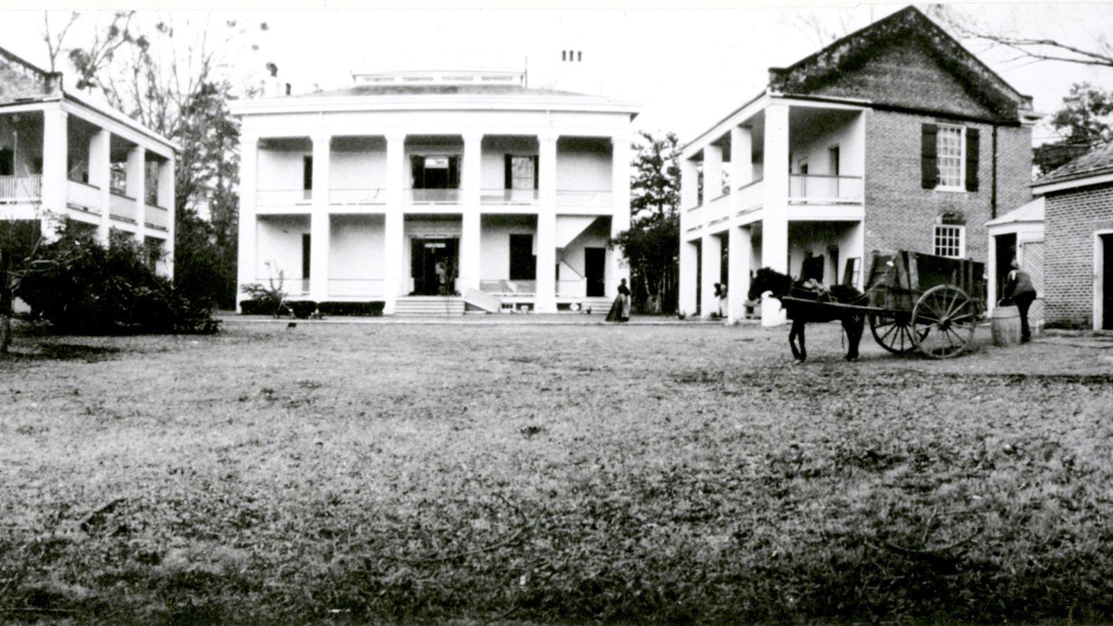 Melrose Courtyard