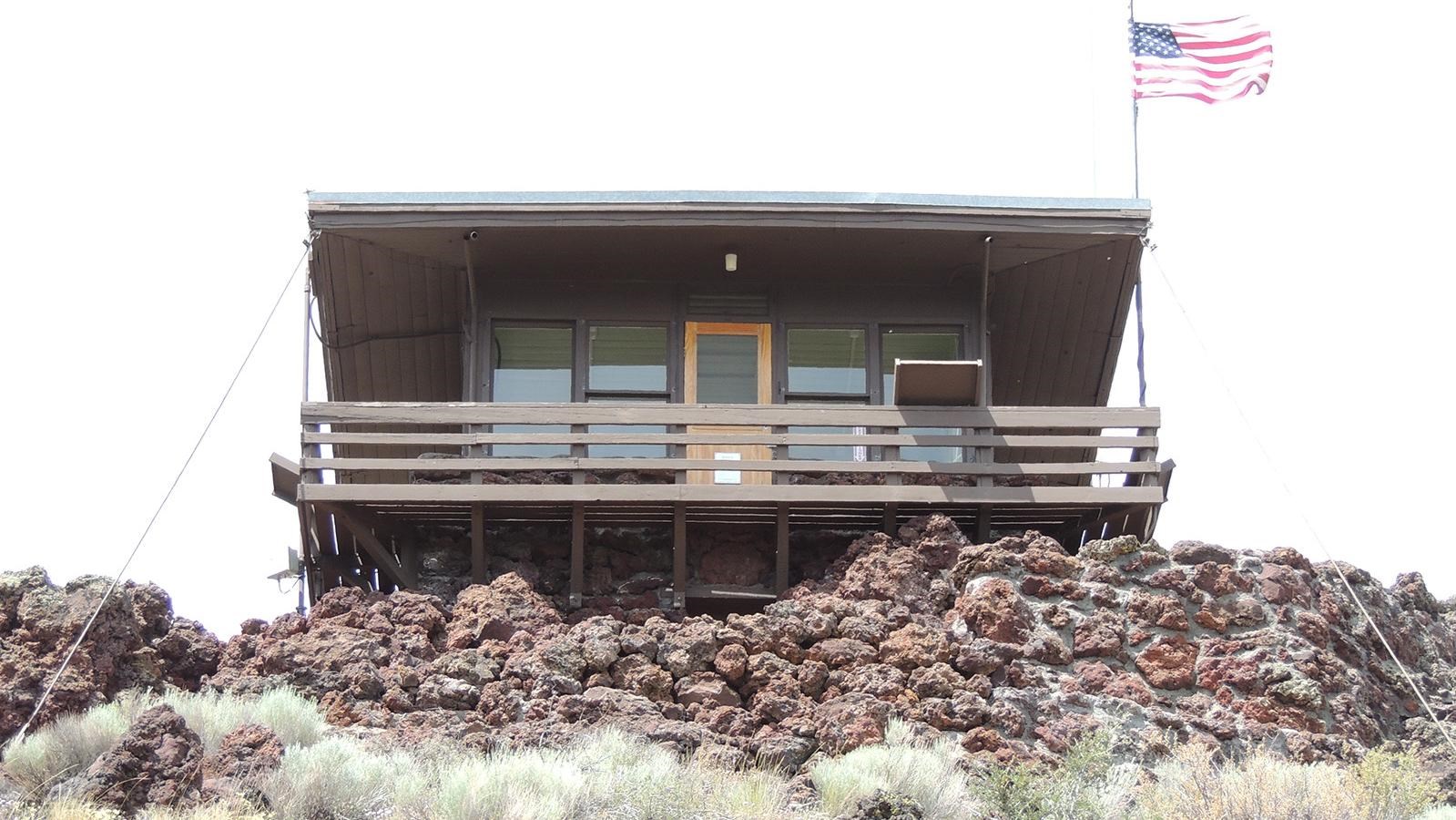 Schonchin Butte Lookout