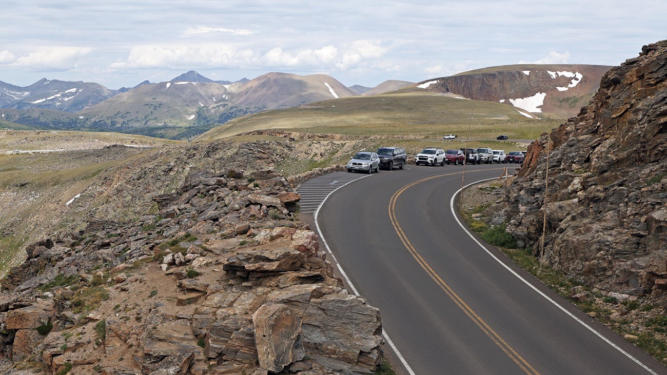 Cars are driving on Trail Ridge Road