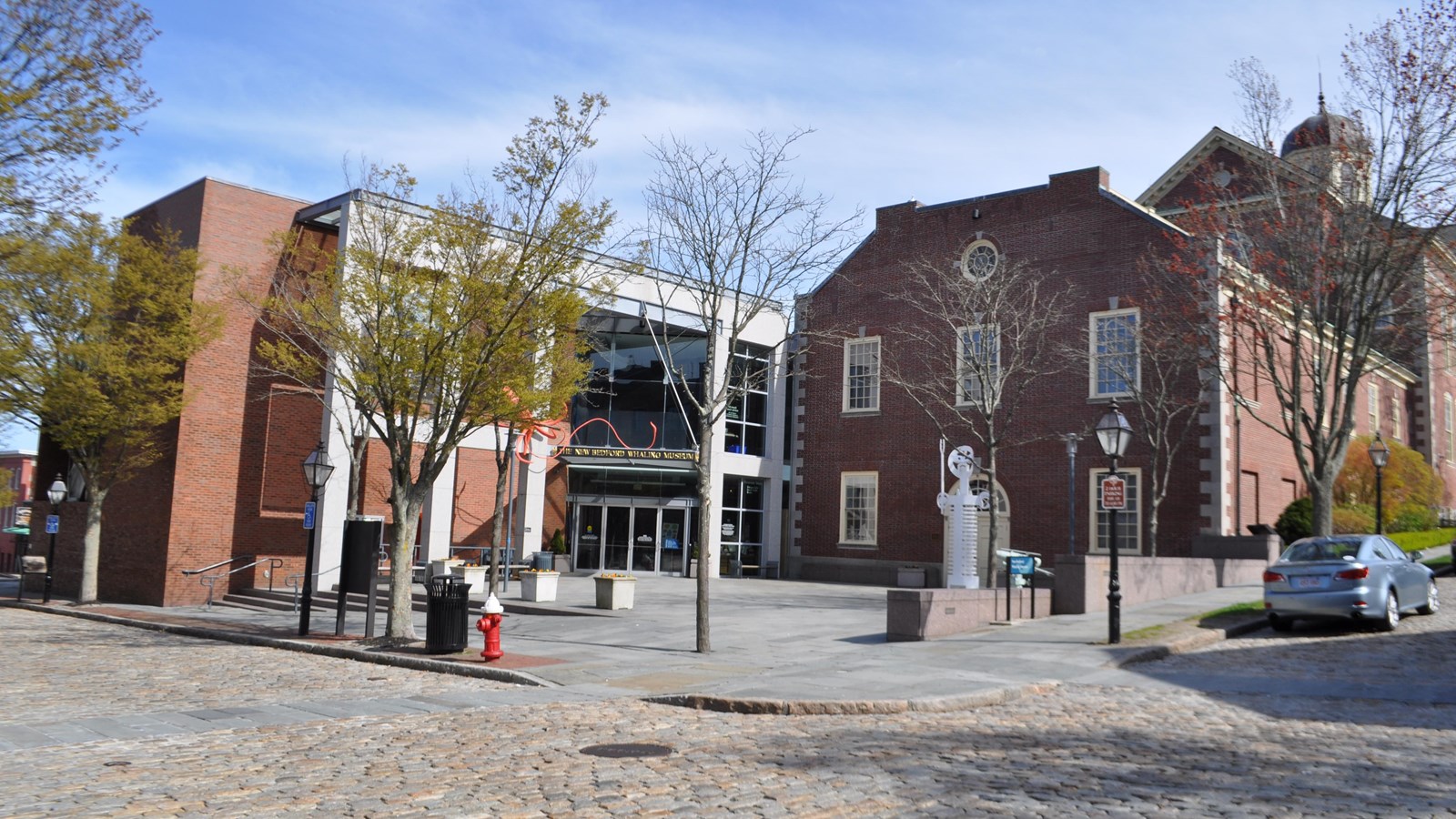 Front view of the Whaling Museum building.