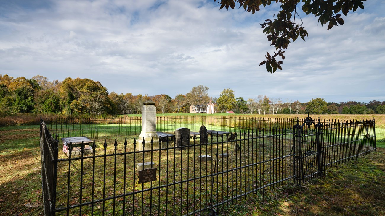 Visitor Center to Stone Family Cemetery