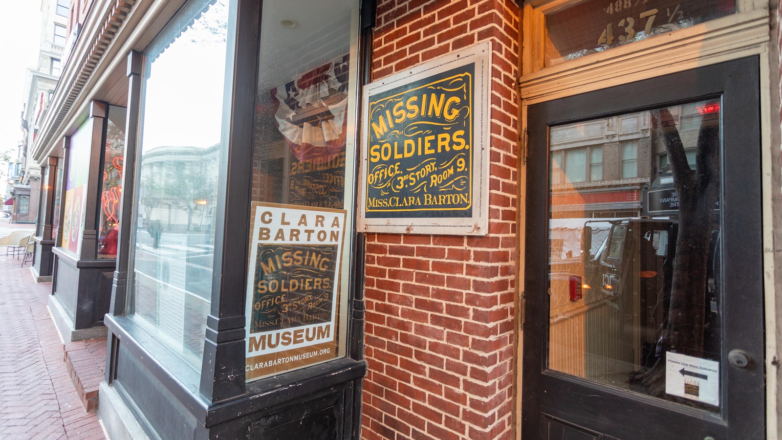 Storefront with sign that reads Missing Soldiers Office