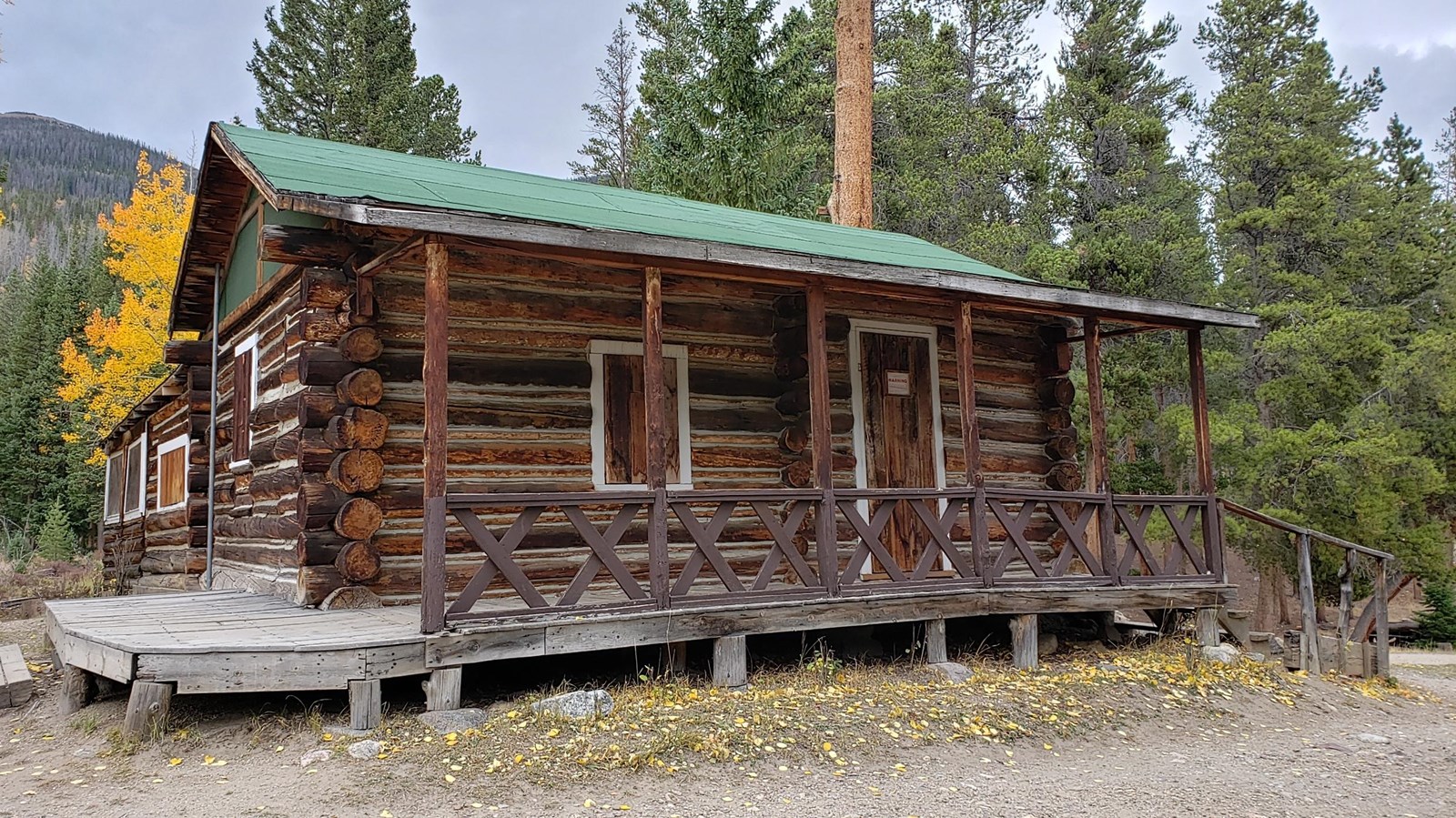 The Mama Cabin is a historic log cabin