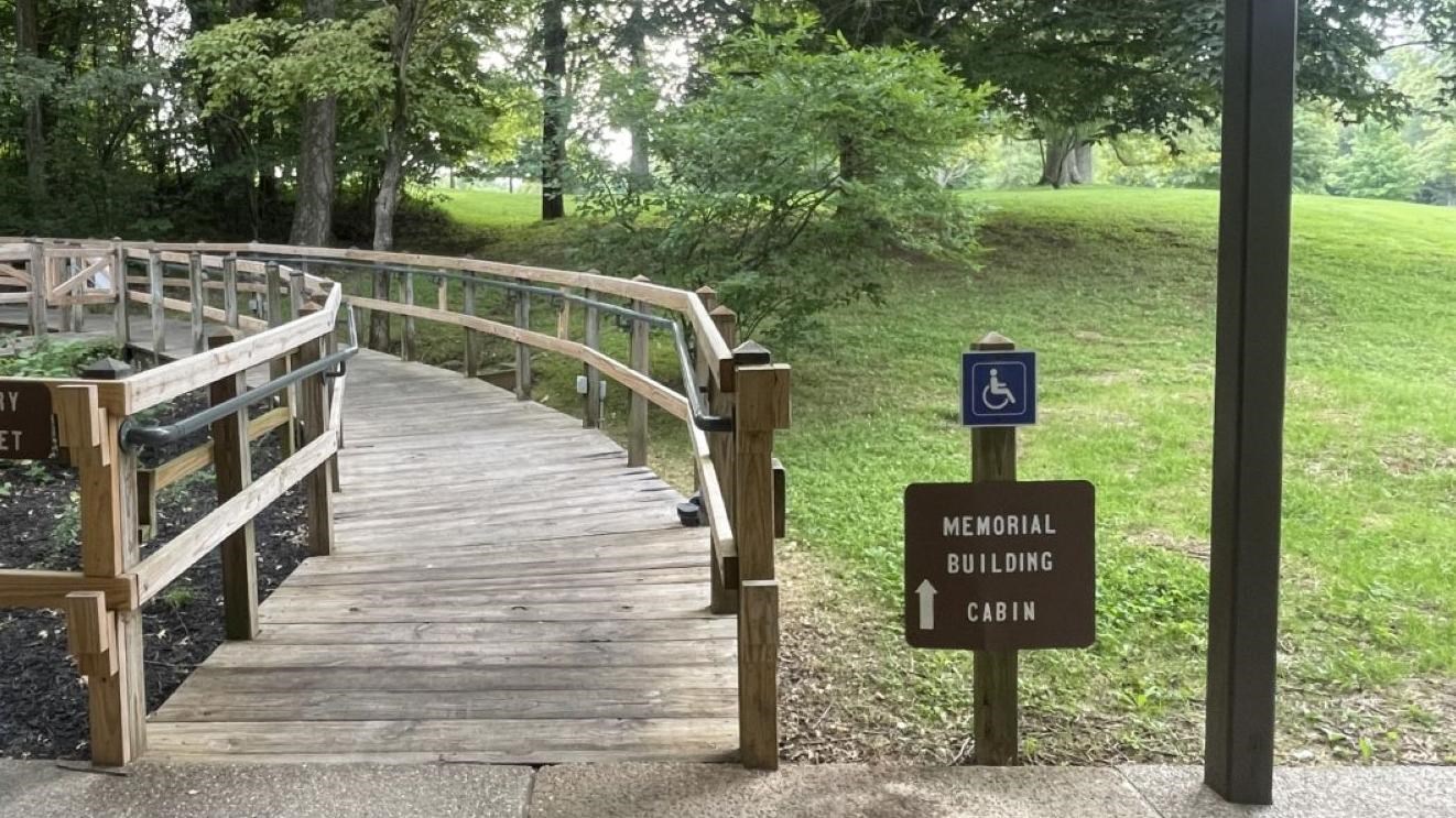 Trailhead for Pathway of a President