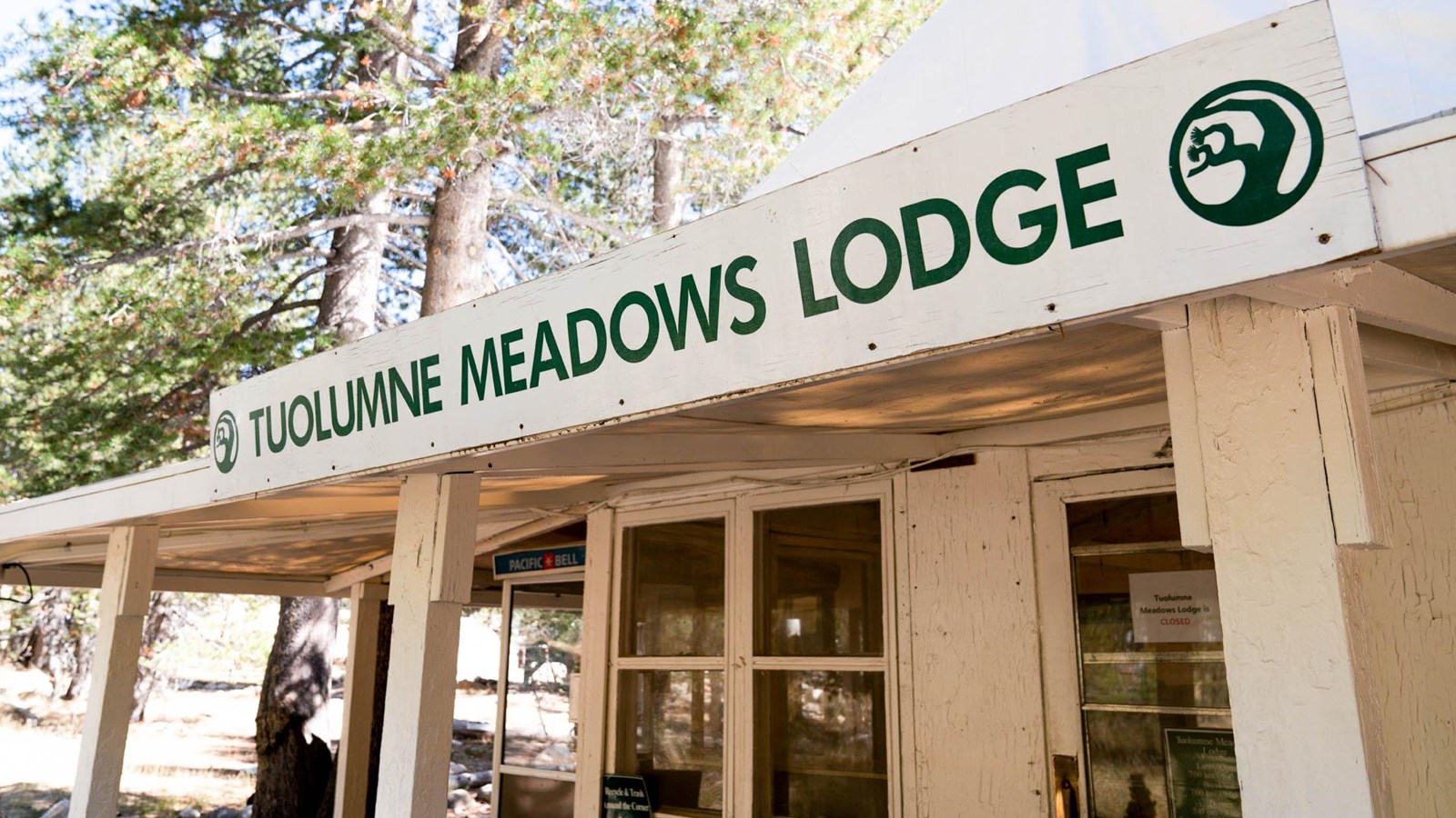 Entrance and sign for Tuolumne Meadows Lodge