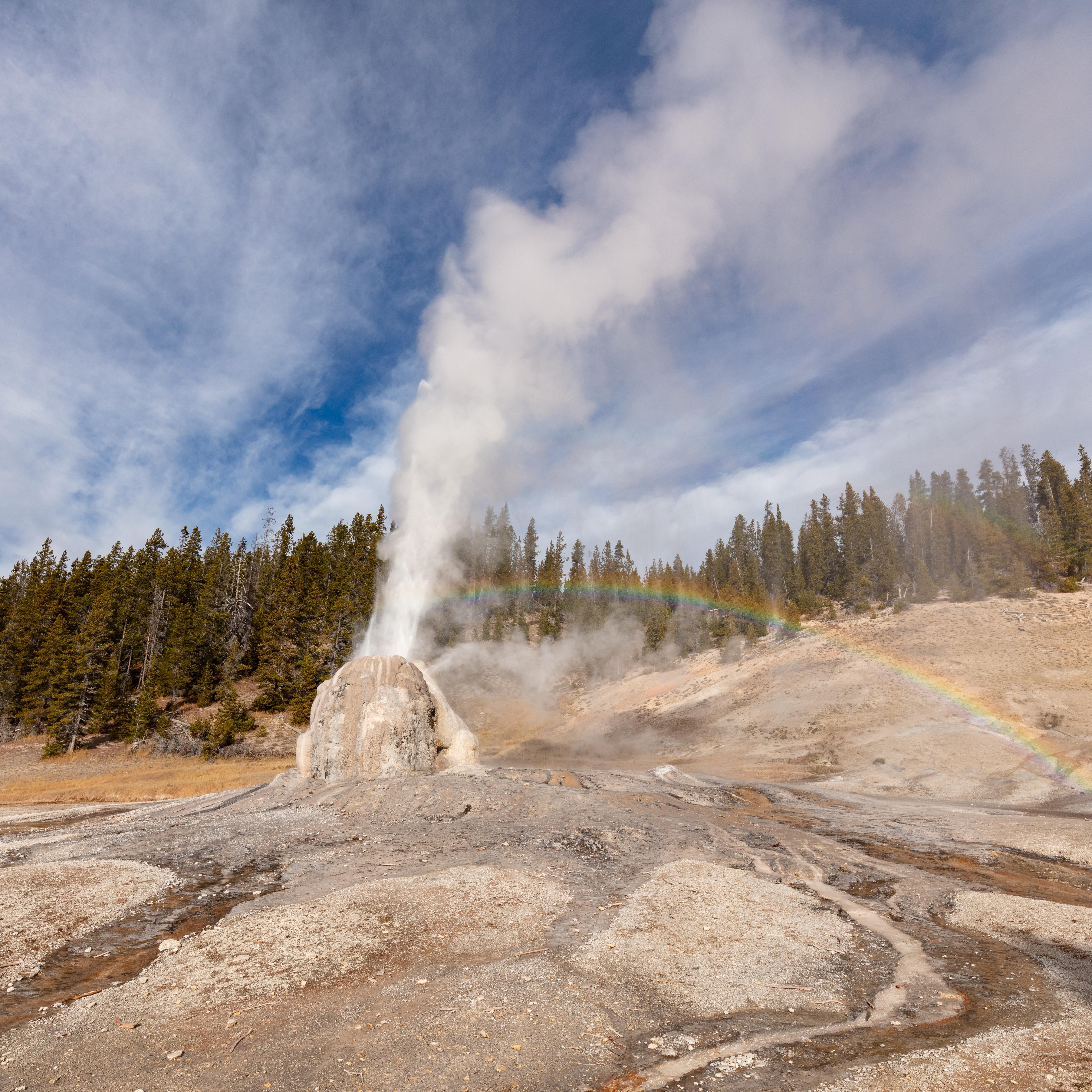 Old faithful hike deals