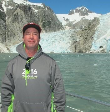 David Kroese in front of a glacier
