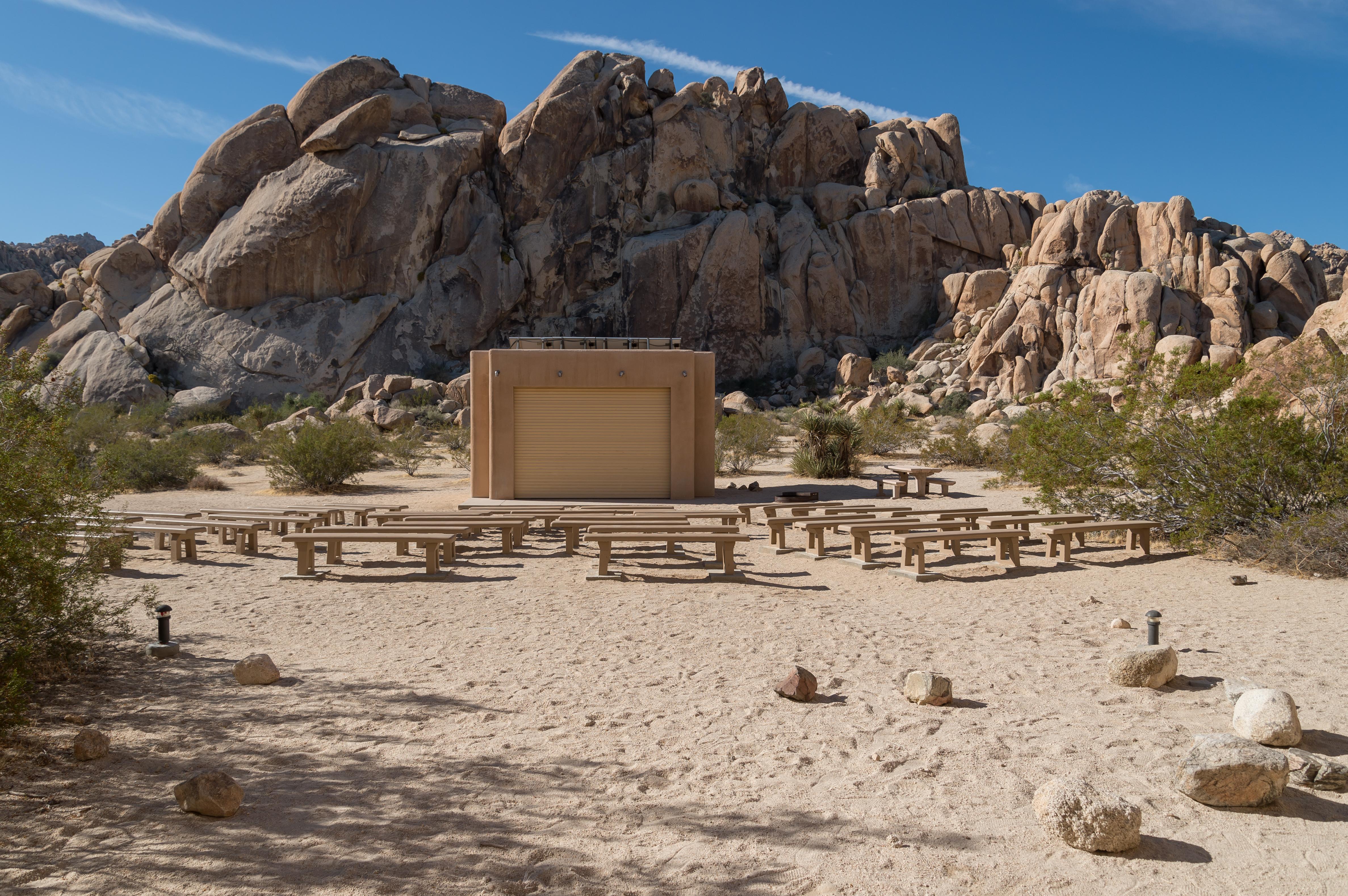 Amphitheatre with large rock formations