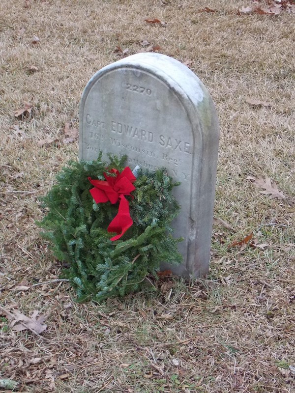 wreath on a head stone