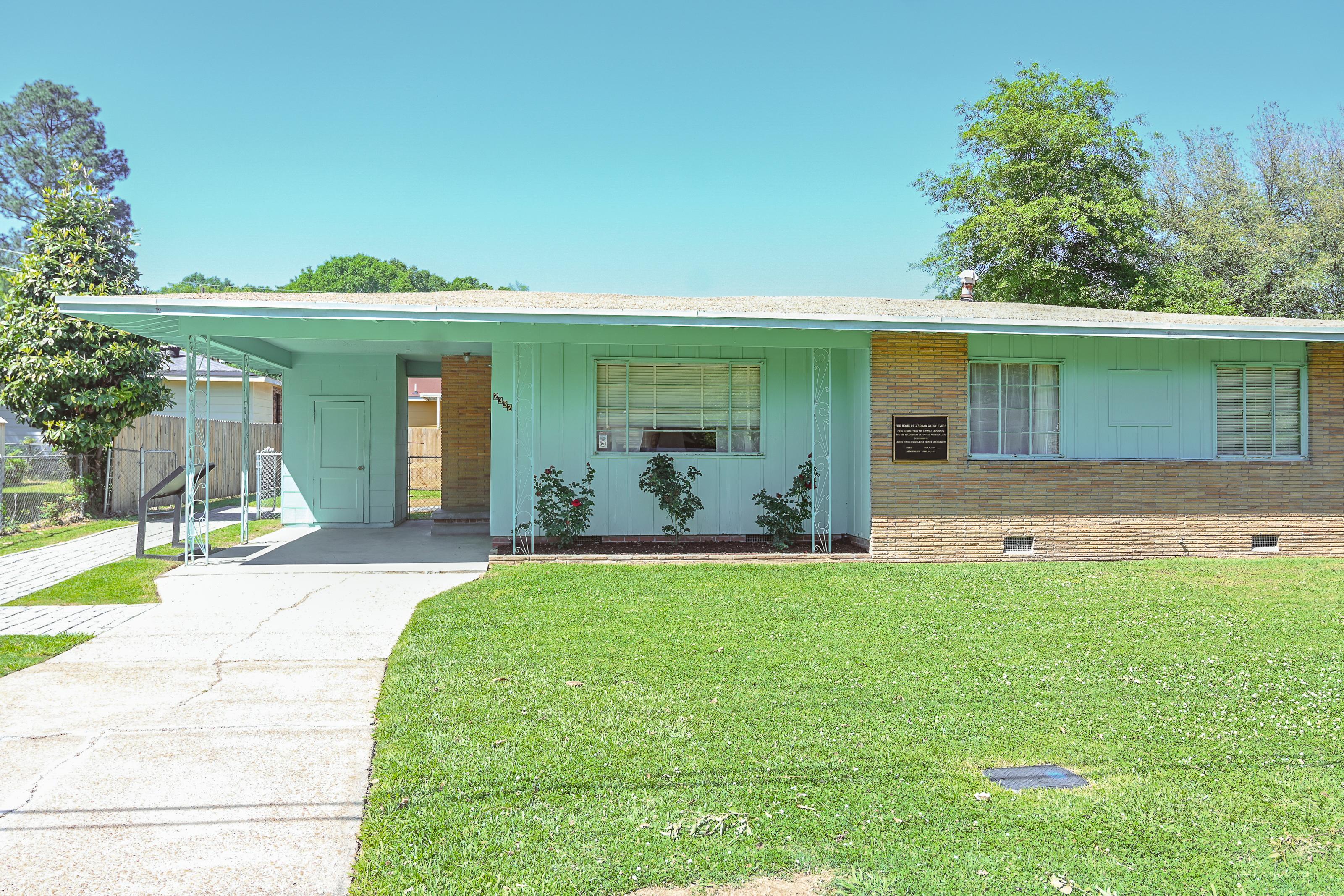 One story midcentury house