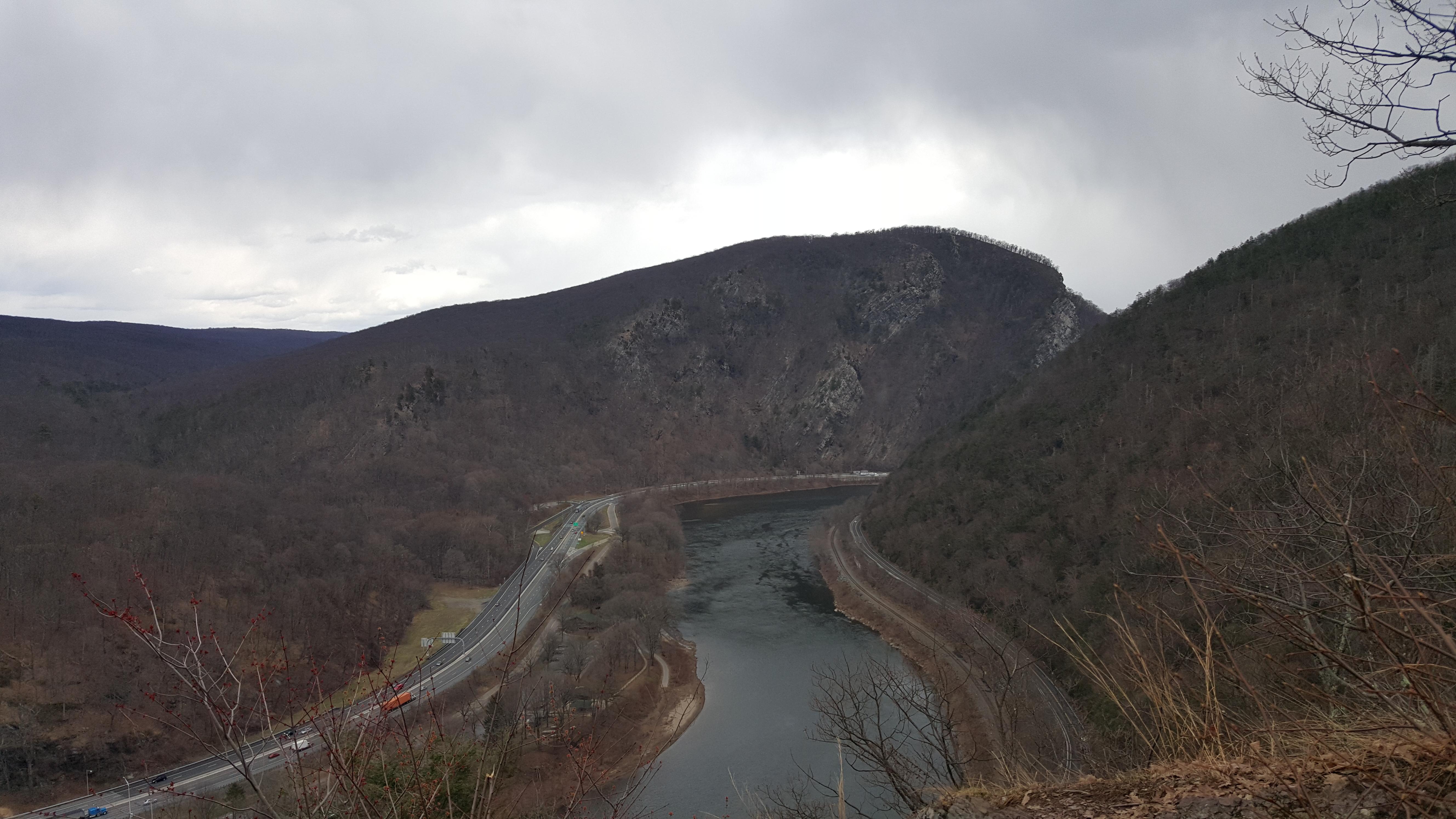 A view from Lookout Rock along the Appalachian trail. The view is of the Delaware Water Gap.