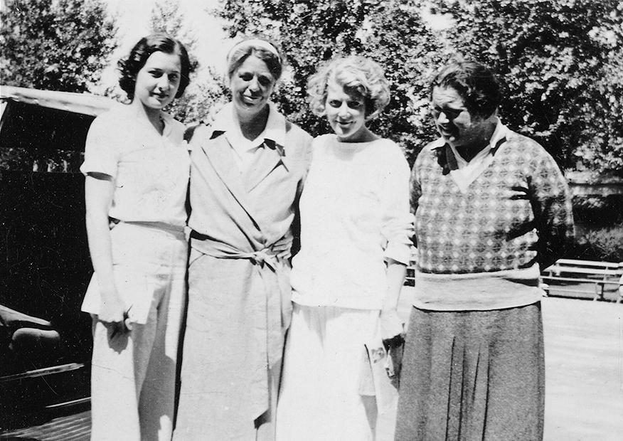 Historic photograph of Eleanor Roosevelt and Lorena Hickok with other women