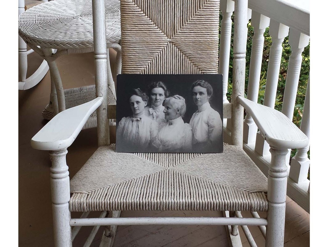 Billings Women photo on Mansion rocking chair