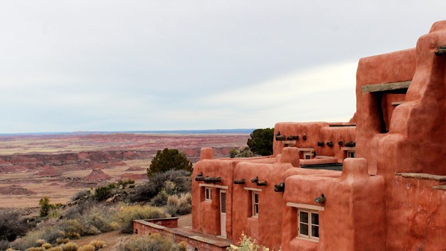 View of Painted Desert Inn and horizon