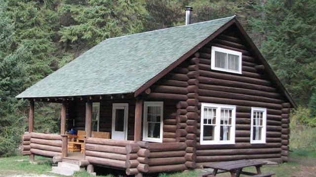 photo of a log cabin
