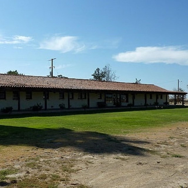 Reuther Hall at The Forty Acres — in Delano, California. Photo by Bobak Ha'Eri, CC BY 3.0 