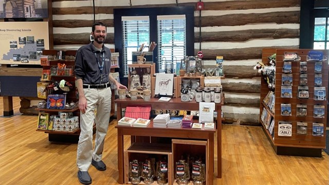 eastern national store, inside visitor center. Shelves of trinkets and books.