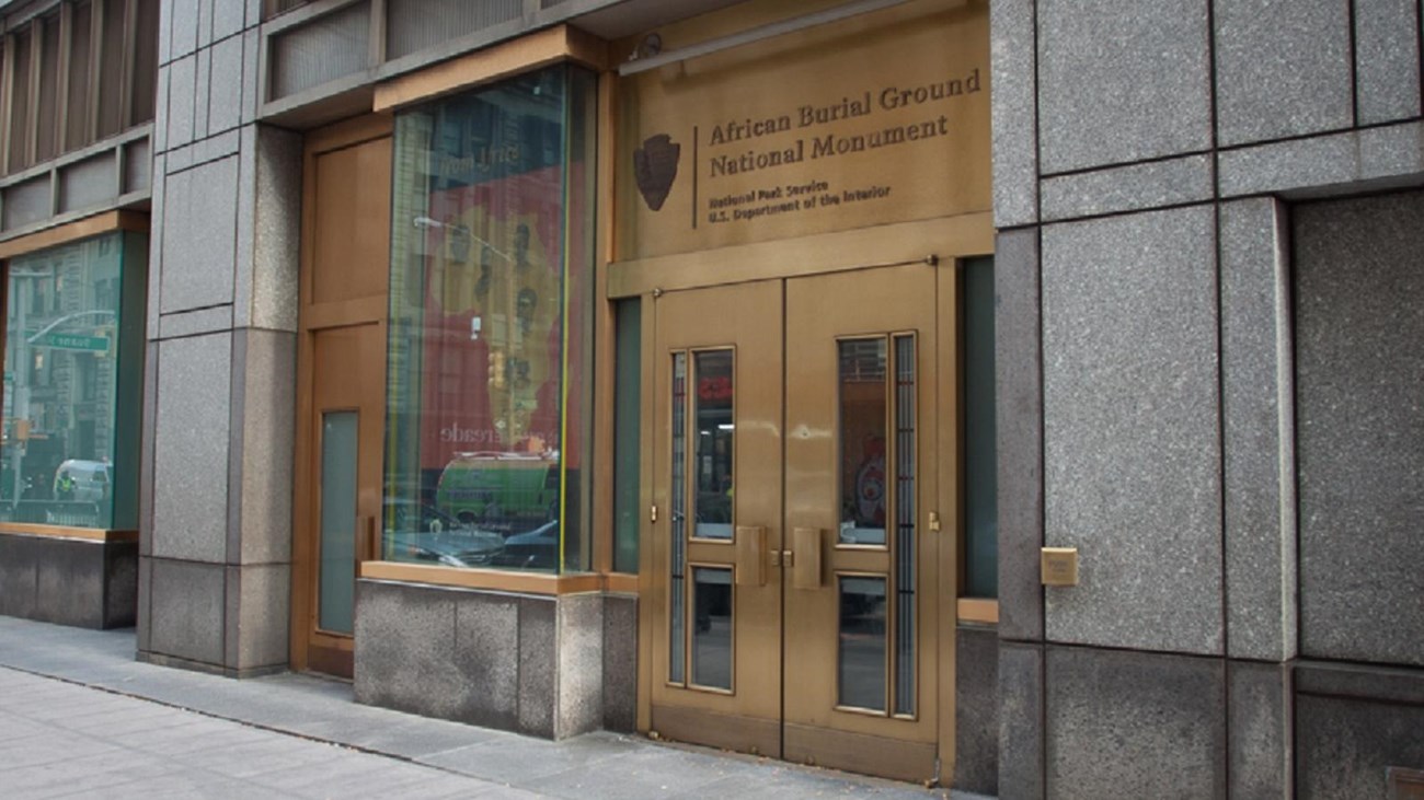 Exterior view of African Burial Ground visitor center