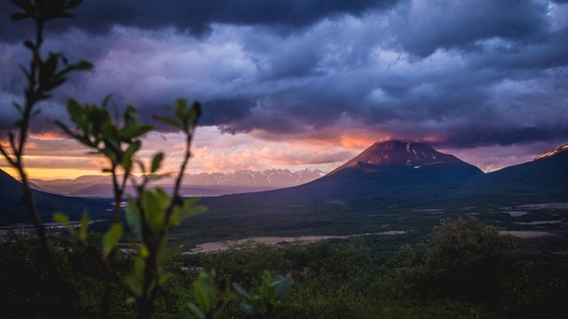 evening glow on a mountain outside the valley of ten thousand smokes, katmai national park