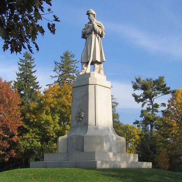 Photo of Private Soldier monument