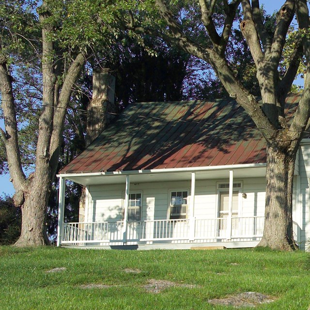 Photo of the Roulette family farm house