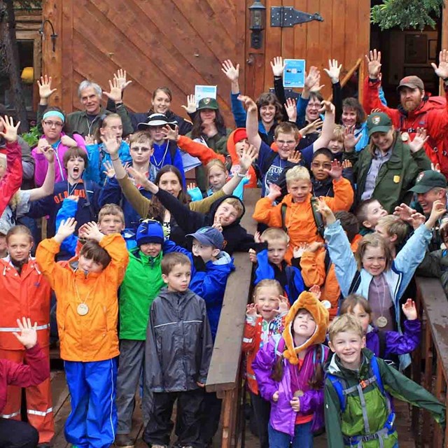 Kids in front of the Murie Learning Center in Denali