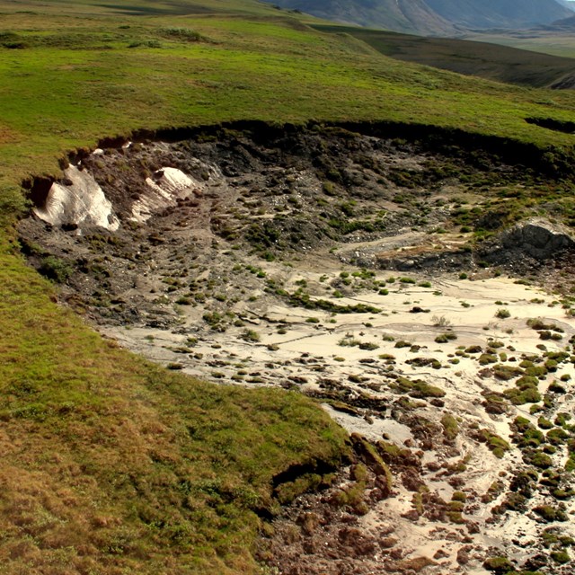 A video about thermokarst in Alaska's Arctic.