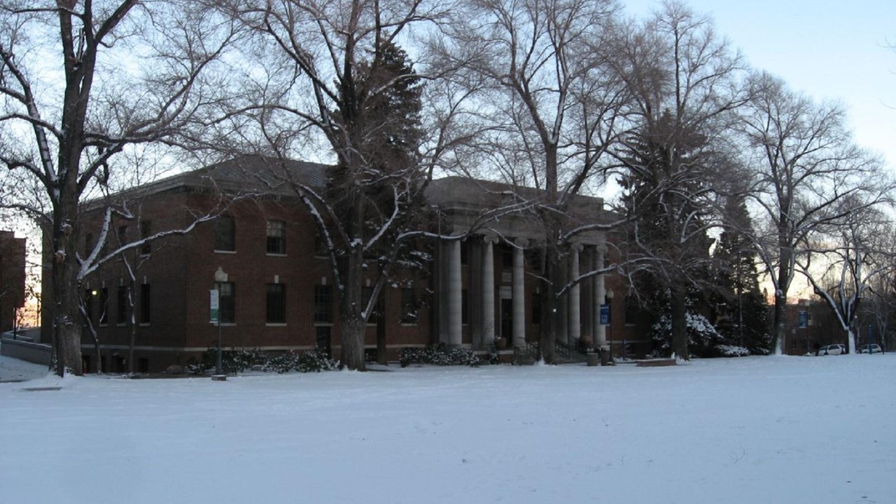 University building covered in snow. Photo by Ken Lund, CC SA- 2.0