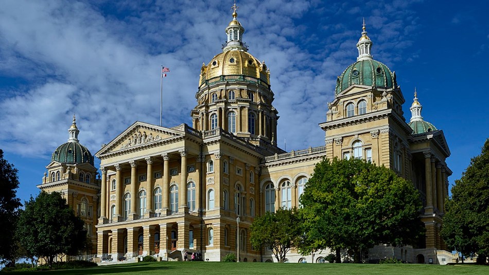 Photo of exterior of Iowa Capitol Building. Public Domain. 