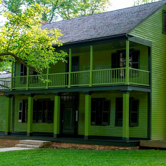 (White Haven exterior, front)