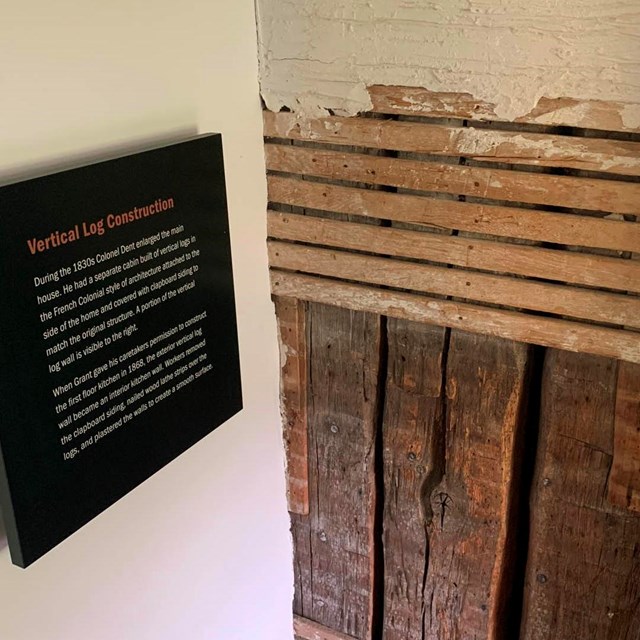 (Vertical log construction)