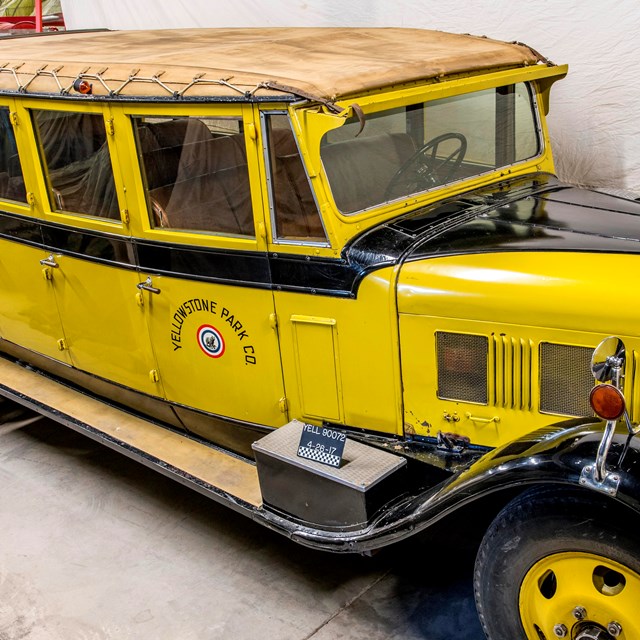 Model 614 Tour Bus
