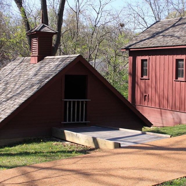 (Ice house and chicken house)