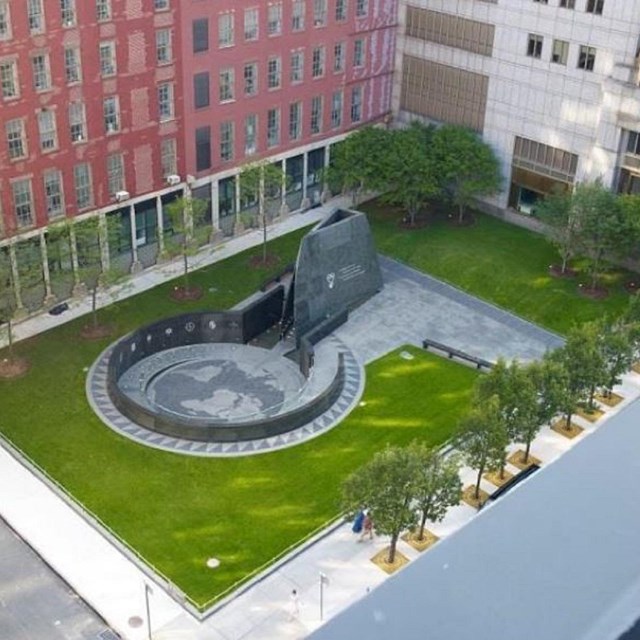 Aerial photo of green space in city. 
