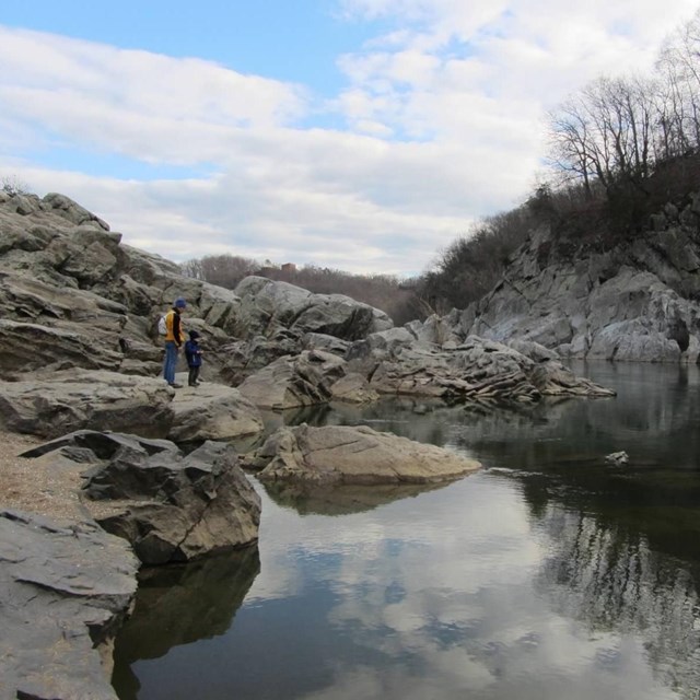 Beach area along the Billy Goat Trail.