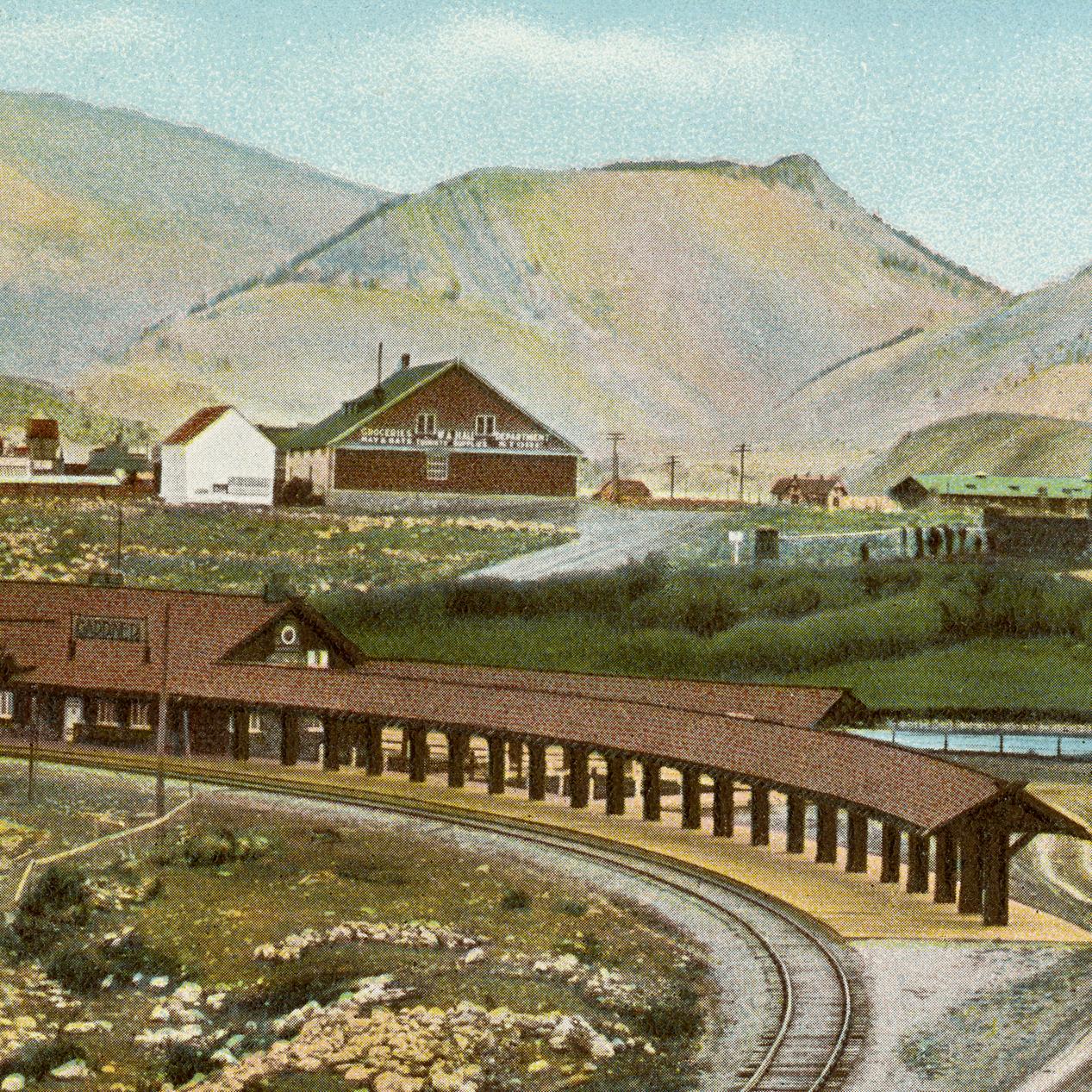 No. 183 - Northern Pacific Depot - Gardiner, Montana (Postcard)